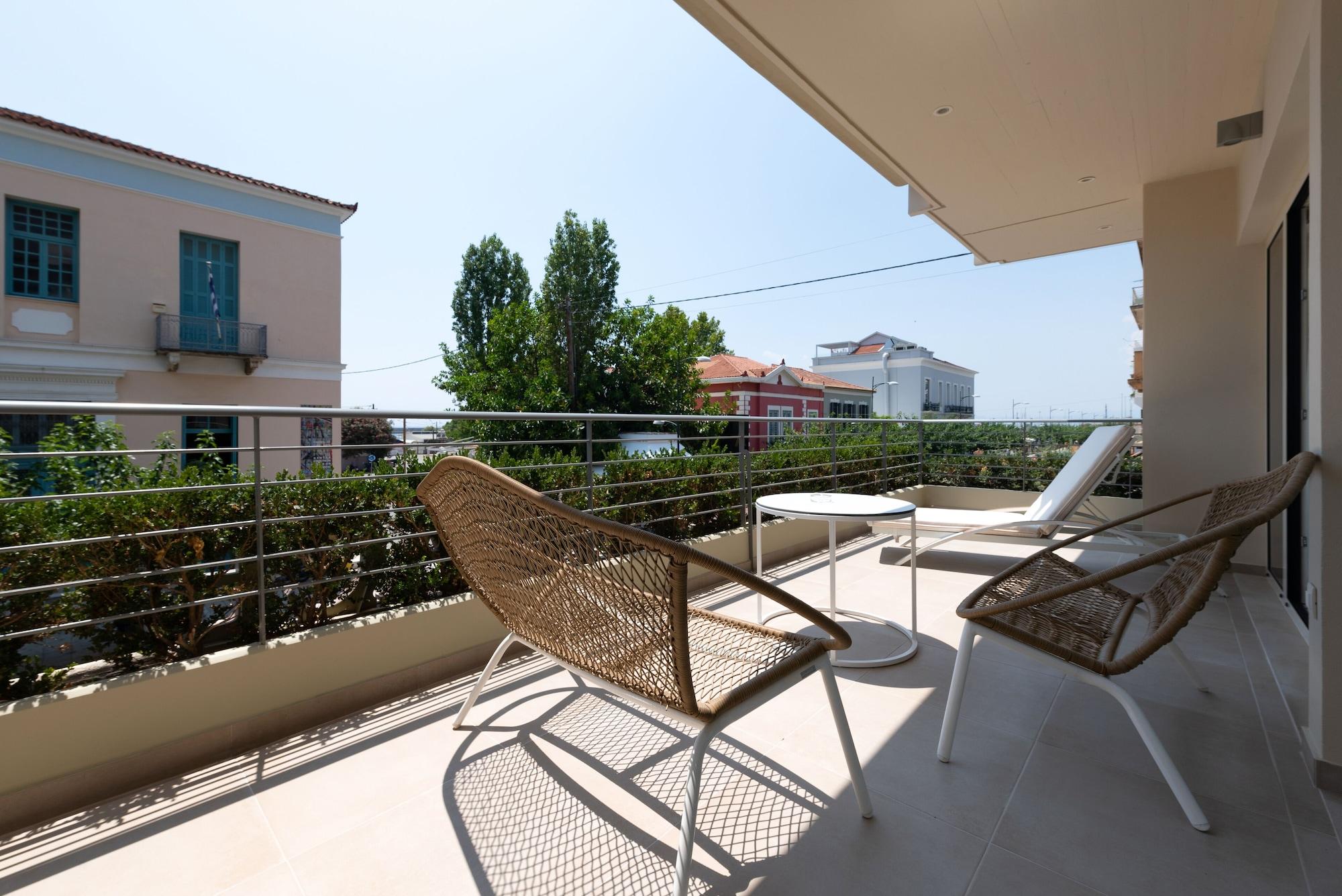 Pharae Palace Каламата Екстериор снимка